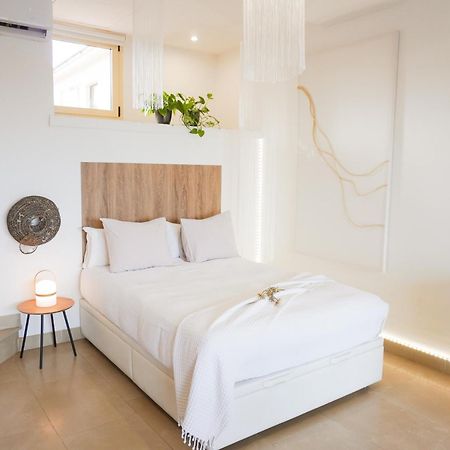 Costa Brava Acollidor Apartament Amb Gran Terrassa Per A 3 Persones Кастальйо-д'Ампуріас Екстер'єр фото