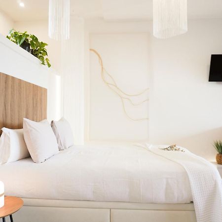 Costa Brava Acollidor Apartament Amb Gran Terrassa Per A 3 Persones Кастальйо-д'Ампуріас Екстер'єр фото